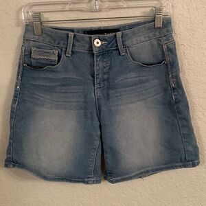 Thorn Mid Rise Women’s Jean Shorts Size 6